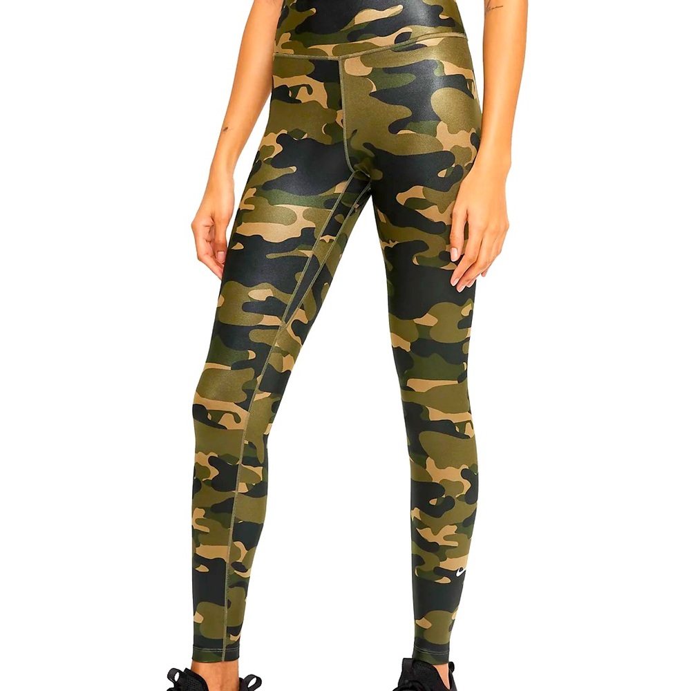 Nike One
Women's Mid-Rise Camo Leggings